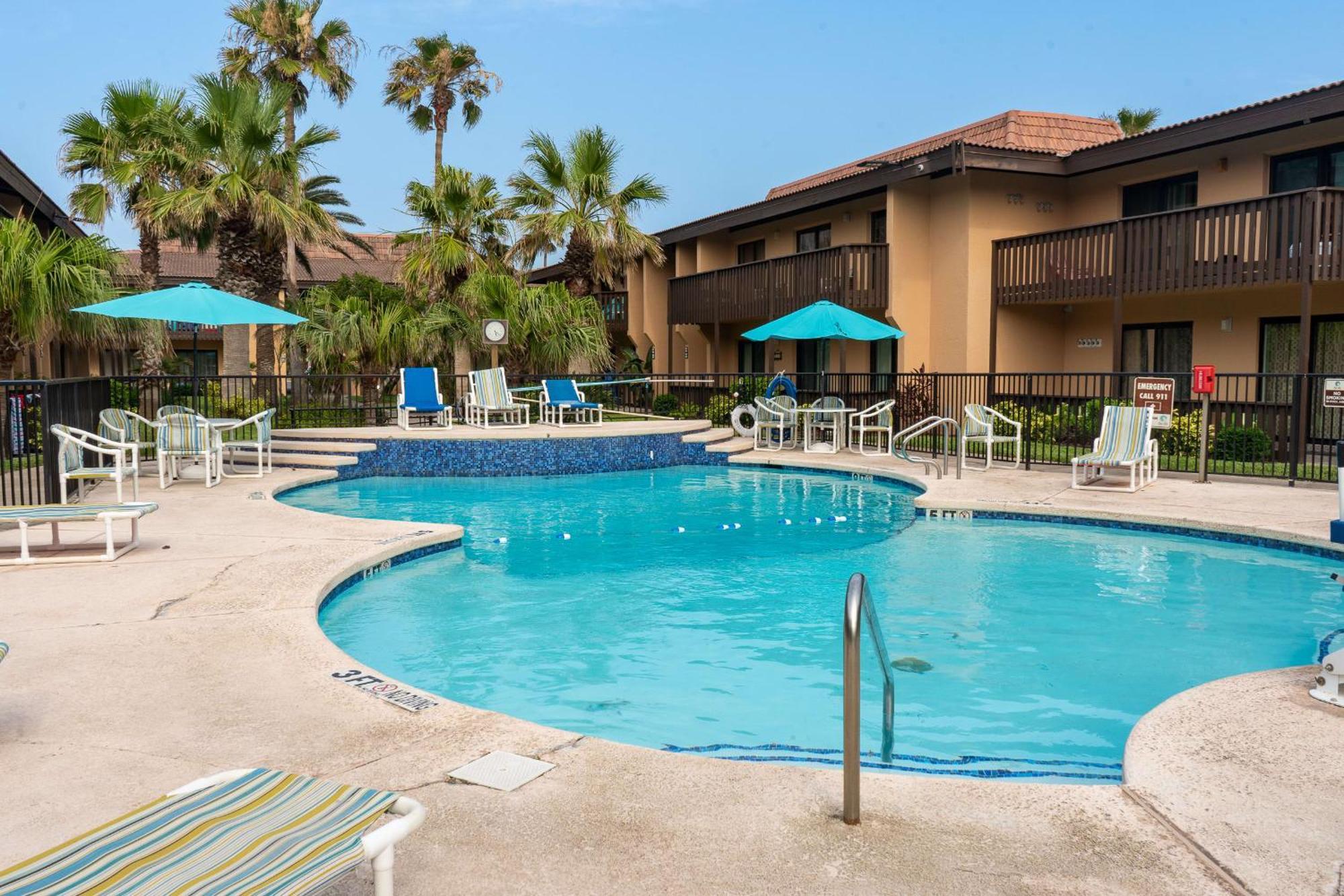 Herons Haven Coastal Elegance With Pool Access 223 South Padre Island Eksteriør billede